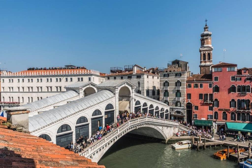 Rialto Apartment With Canal Grande View Венеция Екстериор снимка
