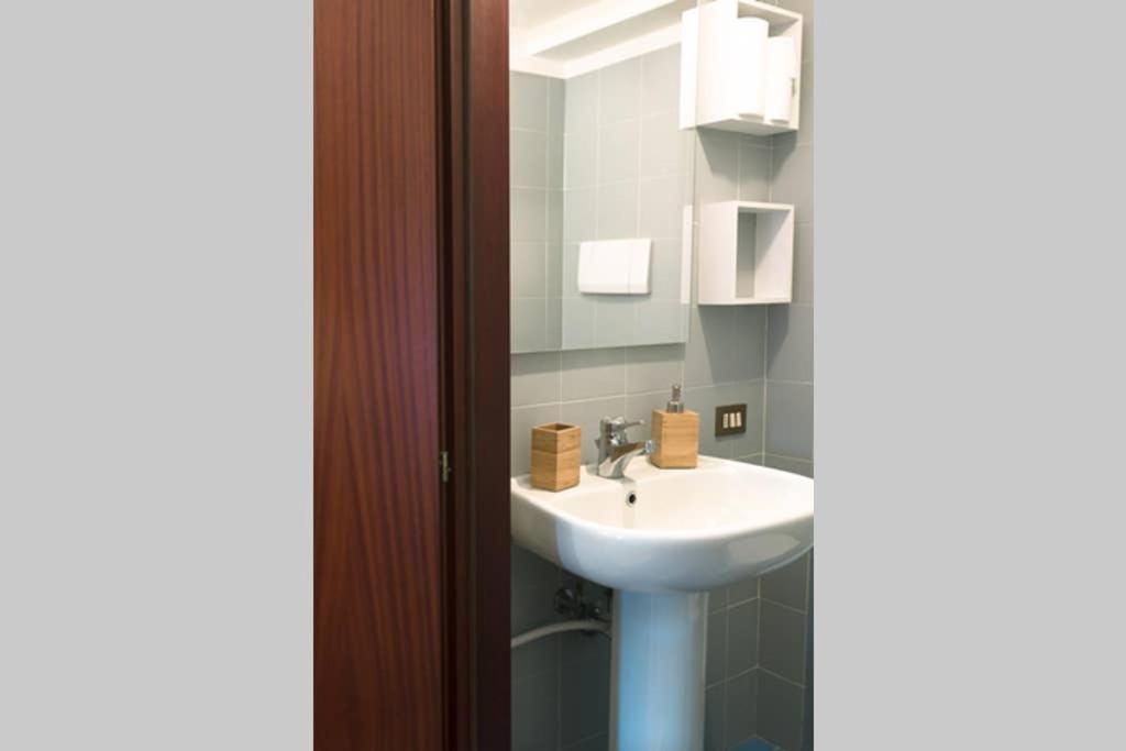 Rialto Apartment With Canal Grande View Венеция Екстериор снимка