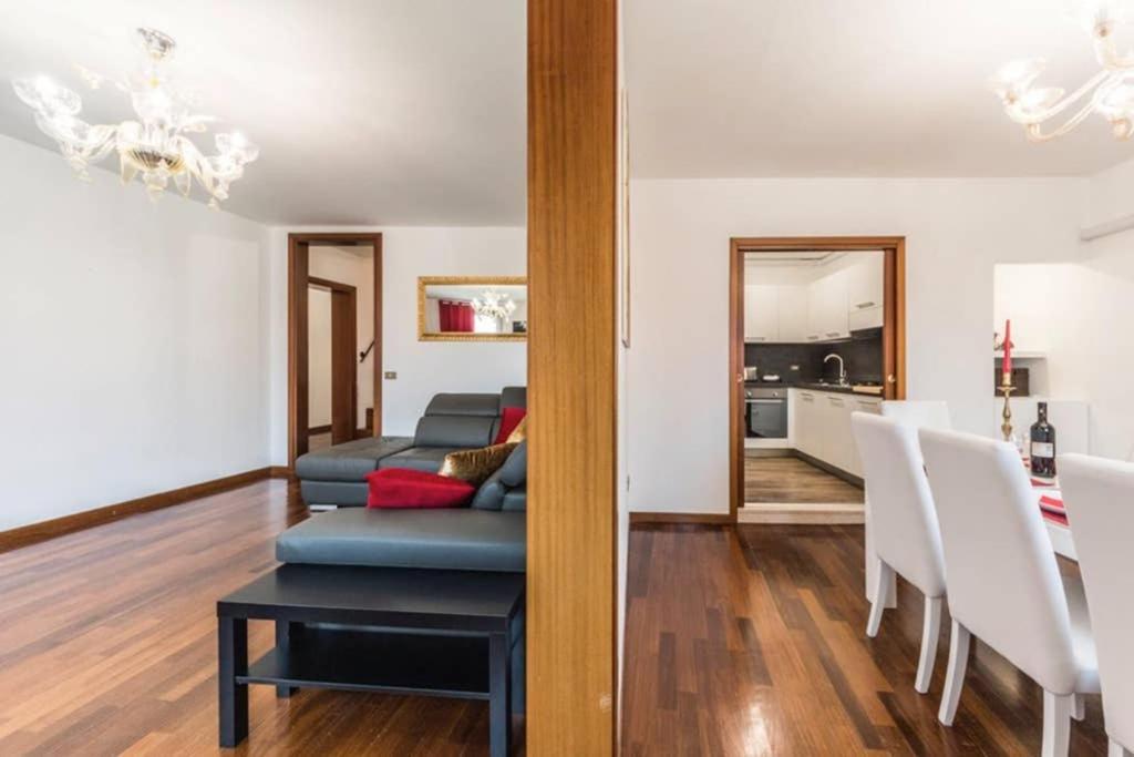 Rialto Apartment With Canal Grande View Венеция Екстериор снимка